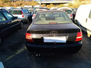 AUDI A4 BERLINA (B5) foto 4