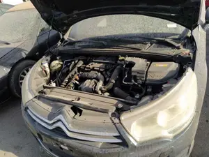 CITROEN C4 BERLINA foto 6
