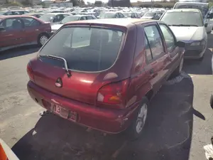 FORD FIESTA BERLINA (DX) foto 3
