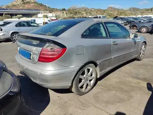 MERCEDES-BENZ CLASE C (BM 203) SPORTCOUPE foto 6
