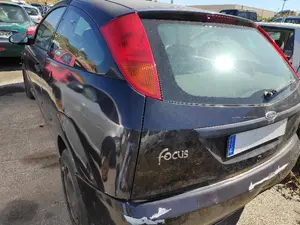 FORD FOCUS BERLINA (CAK) foto 3