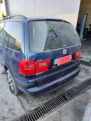 SEAT ALHAMBRA (7V9) foto 4