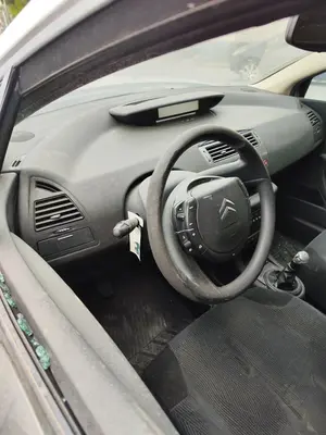 CITROEN C4 BERLINA foto 3