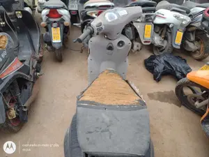 DERBI ATLANTIS 50 foto 3