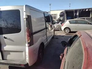 OPEL VIVARO CAMIÓN foto 6