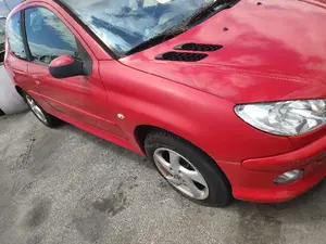 PEUGEOT 206 BERLINA 4-PT. foto 7