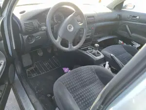 VOLKSWAGEN PASSAT VARIANT (3B6) foto 4