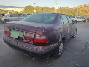 TOYOTA CARINA (T19) foto 5