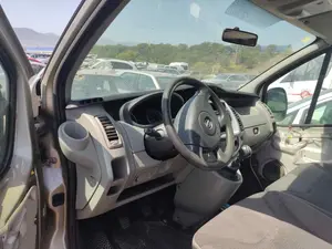 OPEL VIVARO FURGÓN/COMBI foto 10