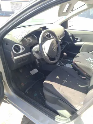 RENAULT CLIO III foto 6