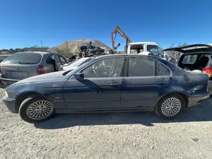 BMW SERIE 5 TOURING (E39) foto 2