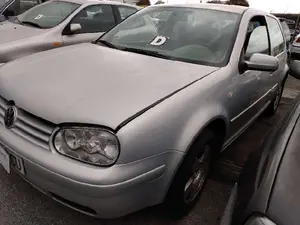 VOLKSWAGEN GOLF IV BERLINA (1J1)(10.1997) foto 2