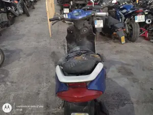 YAMAHA JOG RR foto 4