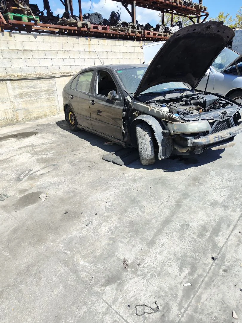 SEAT LEON (1M1)