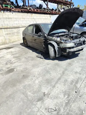 SEAT LEON (1M1) foto 1