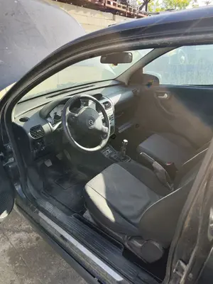 OPEL CORSA C foto 7
