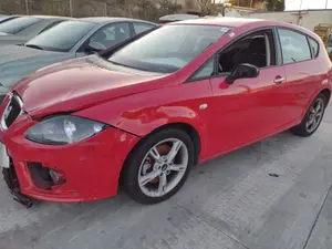SEAT LEON (1P1) foto 2