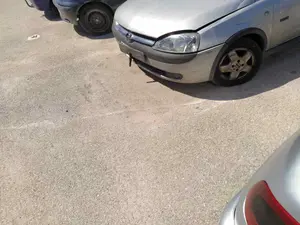 OPEL CORSA C foto 2