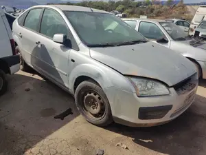 FORD FOCUS BERLINA (CAP) foto 4