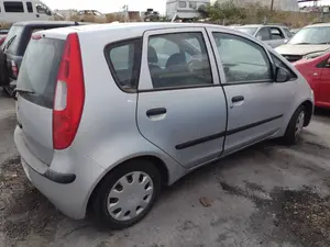 MITSUBISHI COLT CZ3 BERL. 5 (Z30A) foto 22