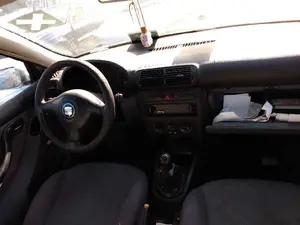SEAT LEON (1M1) foto 2