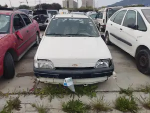 FORD FIESTA BERLINA foto 1