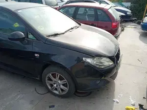 SEAT IBIZA BERLINA (6J5) foto 5