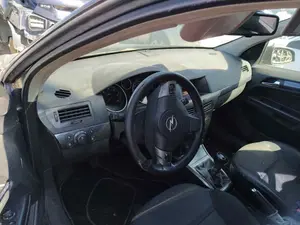 OPEL ASTRA H BERLINA foto 6
