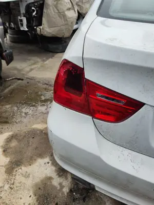 BMW SERIE 3 BERLINA (E90) foto 5