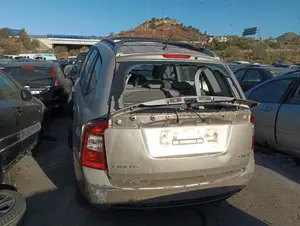 KIA CARENS (UN) foto 3