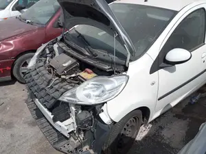 PEUGEOT 107 foto 7
