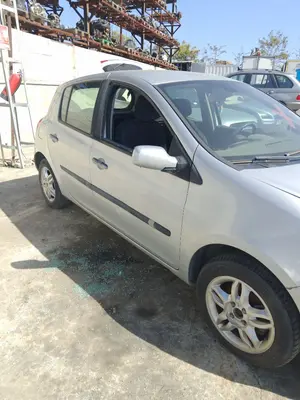 RENAULT CLIO III foto 3