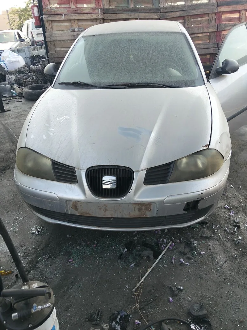 SEAT CORDOBA BERLINA (6L2)