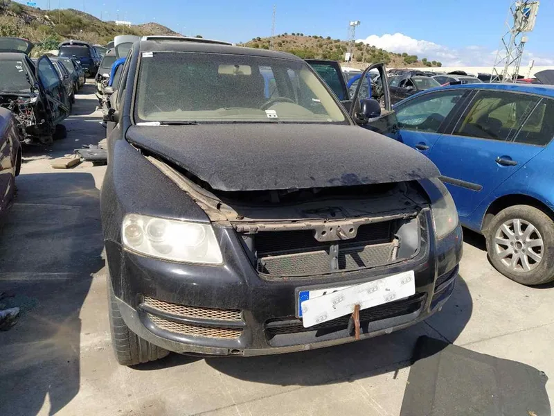 VOLKSWAGEN TOUAREG (7LA)