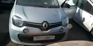 RENAULT TWINGO III foto 2