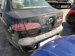 SEAT CORDOBA BERLINA (6L2) foto 8