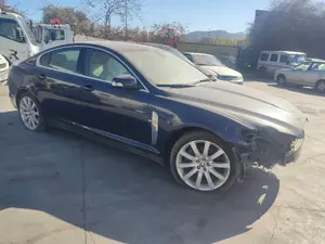 JAGUAR XF foto 2