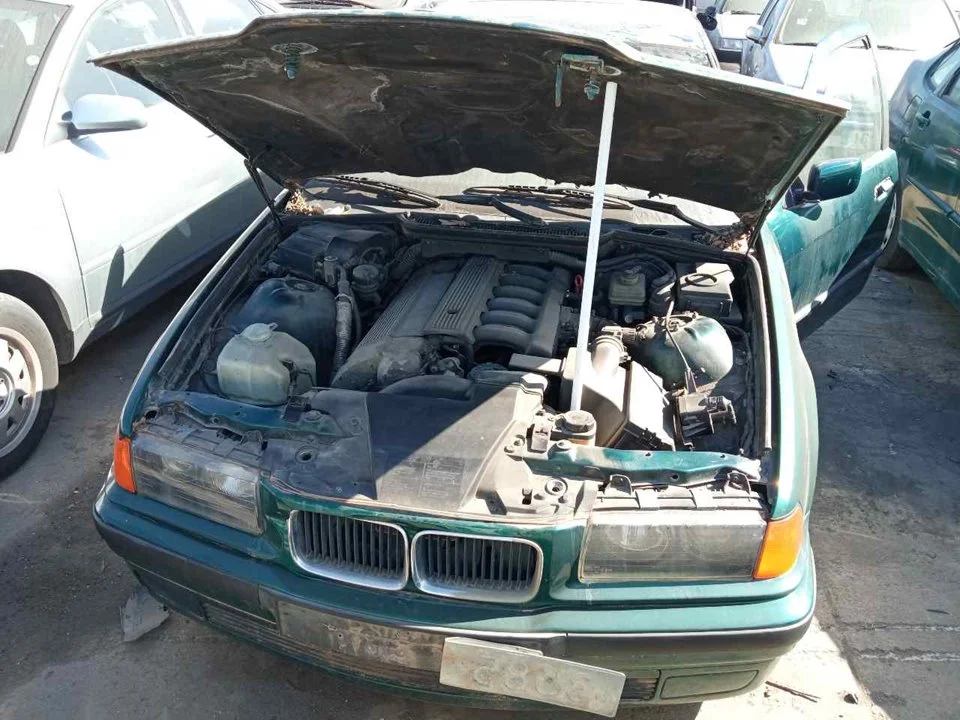 BMW SERIE 3 BERLINA (E36)