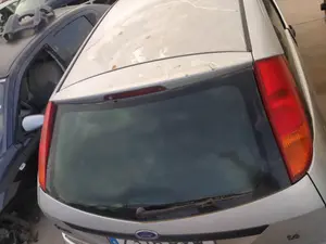 FORD FOCUS BERLINA (CAK) foto 2