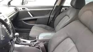 PEUGEOT 407 foto 12