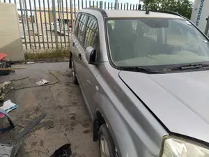 NISSAN X-TRAIL (T31) foto 2