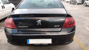 PEUGEOT 407 foto 17