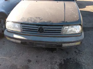 VOLKSWAGEN VENTO (1H2) foto 1