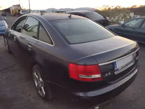 AUDI A6 BERLINA (4F2) foto 2