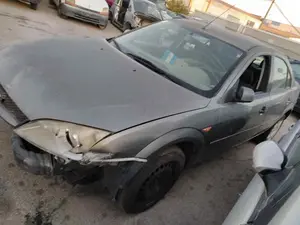 FORD MONDEO BERLINA (GE) foto 3