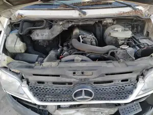 MERCEDES-BENZ SPRINTER FURGÓN foto 4