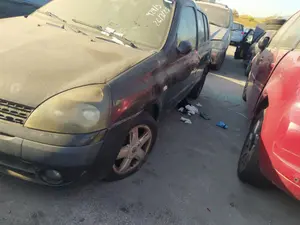 RENAULT CLIO II FASE II (B/CB0) foto 4