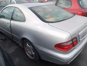 MERCEDES-BENZ CLK (BM 208) COUPE foto 6