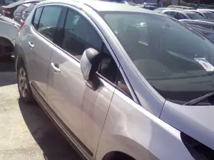 PEUGEOT 3008 foto 7