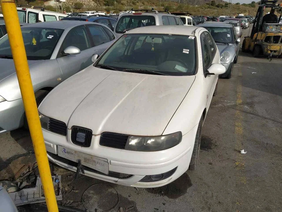 SEAT LEON (1M1)
